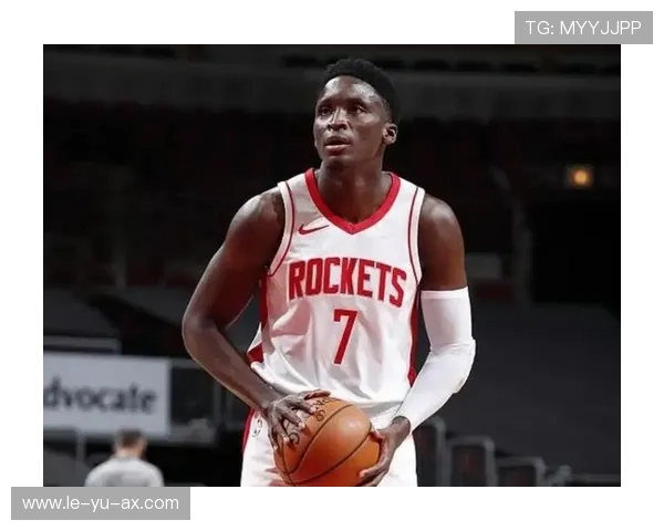 黄蜂队传出重磅交易传闻，未来走向引发球迷热议