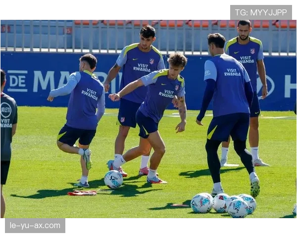 周末焦点战前瞻：强强对话引爆绿茵场，球队状态成胜负关键