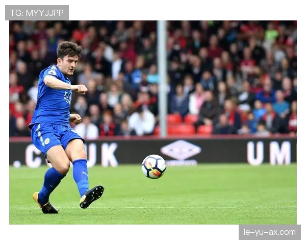 马奎尔防守站位深度解析：提升后防线稳固性的关键策略